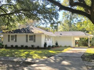 242 Cloud Dr, Baton Rouge, LA 70806