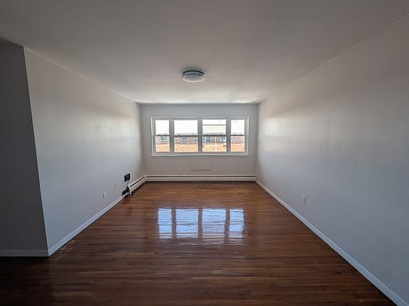 5th image of 450 Lincoln Ave #C2