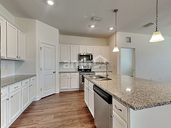 3rd image of 341 Pine Terrace Dr