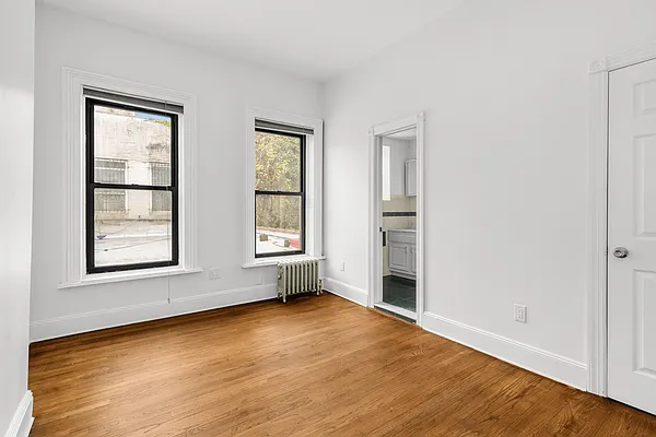 Rented by Nest Seekers International | media 12