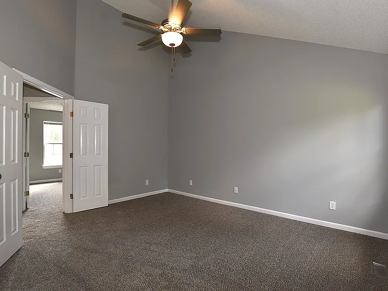 13650 Hunter Dr — Photo 7
