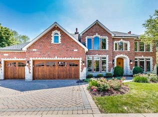 1865 Somerset Ln, Wheaton, IL 60189