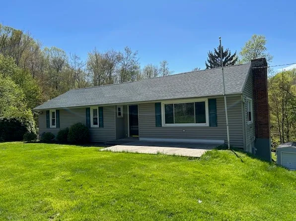 600 Avonia Rd, Fairview, PA 16415