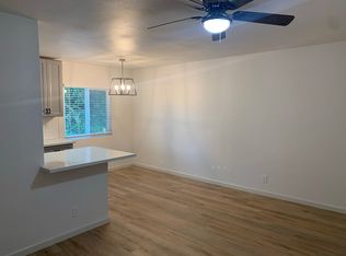 145 E Canton St #4, Long Beach, CA 90806