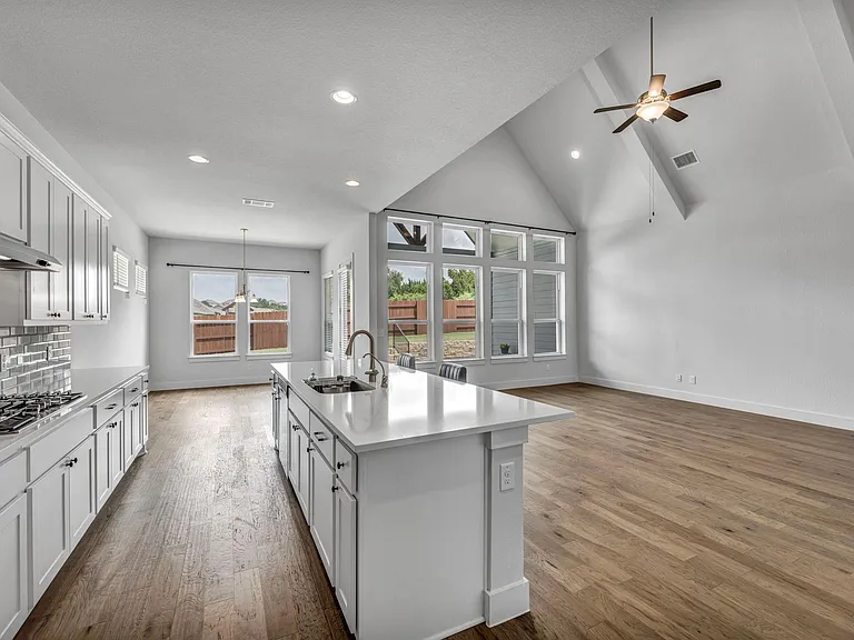 151 Rose Heath Ln — Photo 8