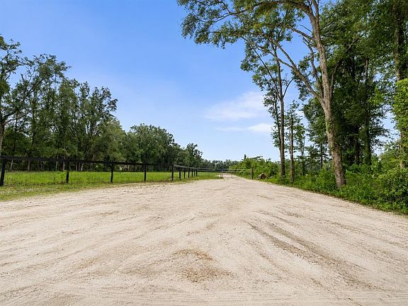3rd image of 17807 SW 83RD AVENUE