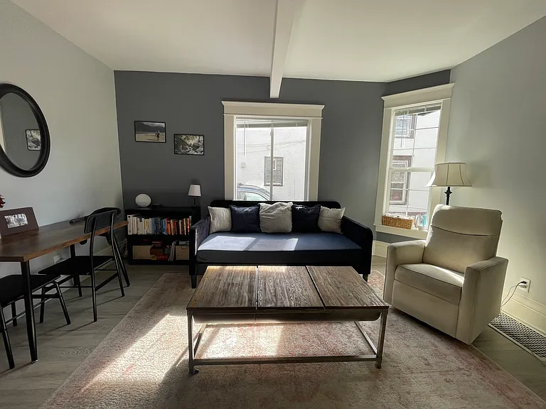641 Fillmore St NE #1 — Photo 10