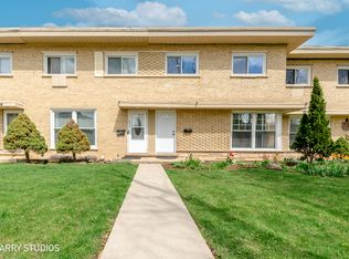 1212 N Wheeling Rd, Mount Prospect, IL 60056