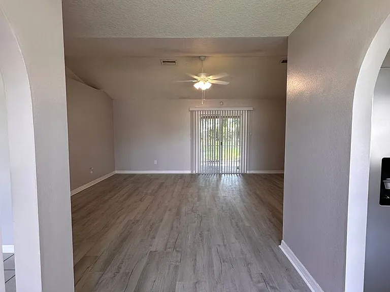 53 Birchwood Dr — Photo 2