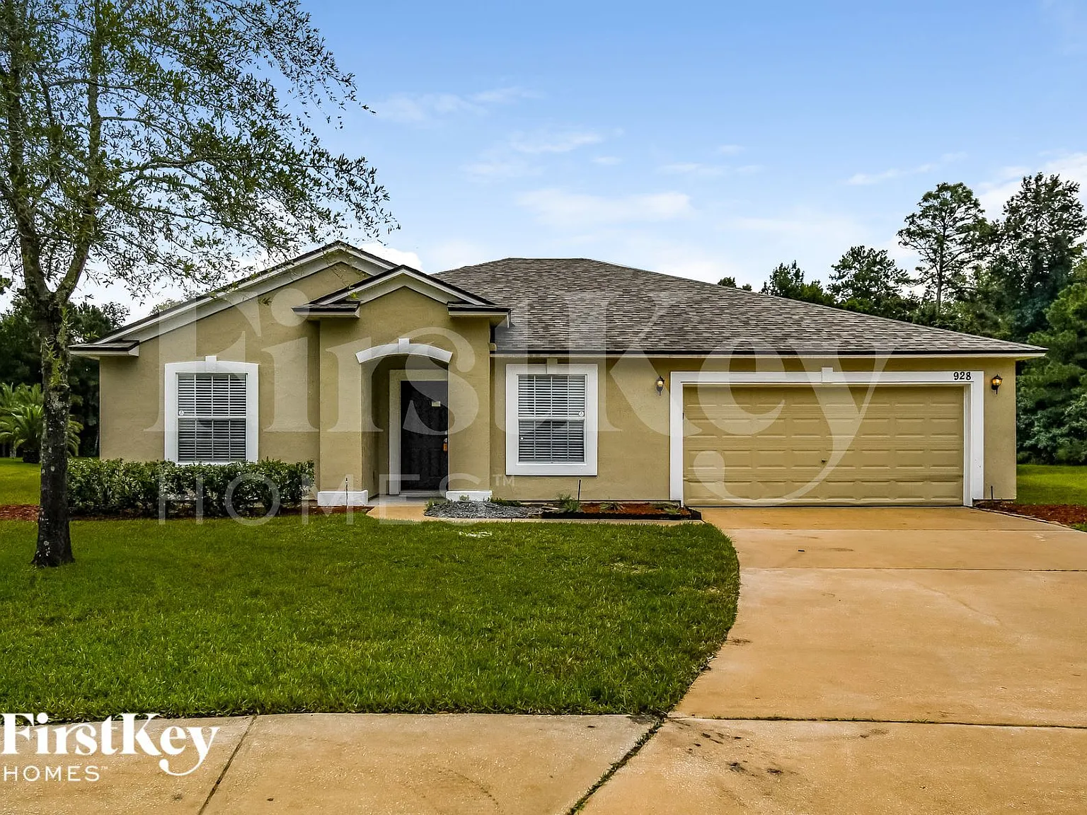 3 bed, 2.0 bath, 1780 sqft, $2,200 — Photo 1
