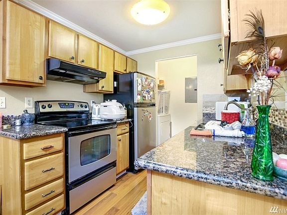 3rd image of 16817 Larch Way Unit D103