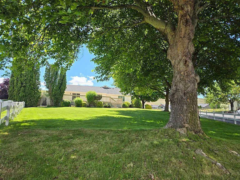 4423 S Sharron Ct — Photo 5