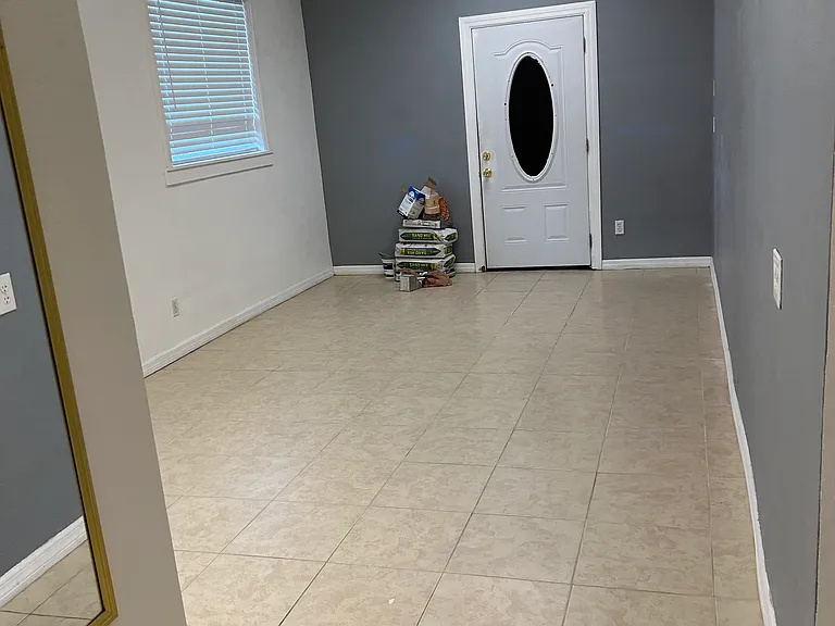 308 N Himes Ave — Photo 5