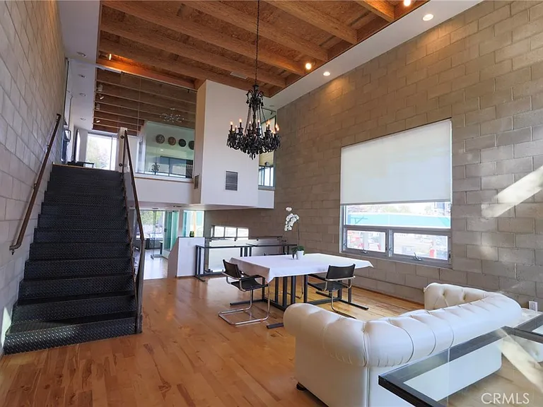 6615 Melrose Ave #1 — Photo 1