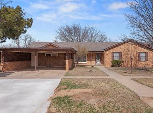 908 W Main St, Post, TX 79356