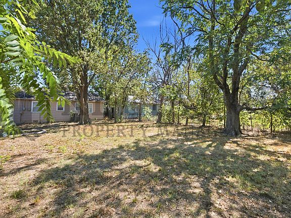 4th image of 1843 S Pattie St