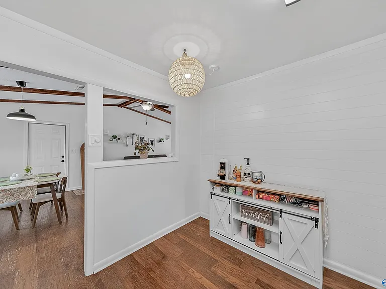 124 W Emert Rd — Photo 12