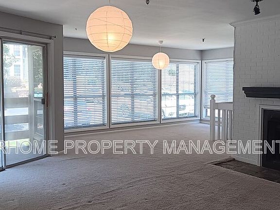 3rd image of 2001 Riverview Dr SE