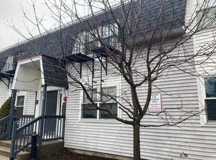 70 Barrows St #9R, Fall River, MA 02724