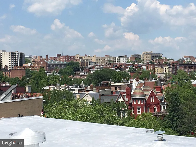 1725 17th St NW #507 — Photo 25