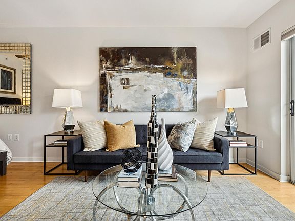 4th image of 451 Kansas St #438A