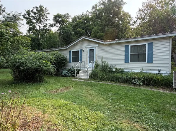 4320 Case Rd, Canandaigua, NY 14424
