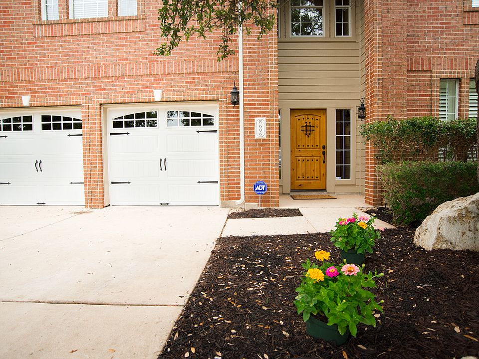 1st image of 606 Hilltop Dr