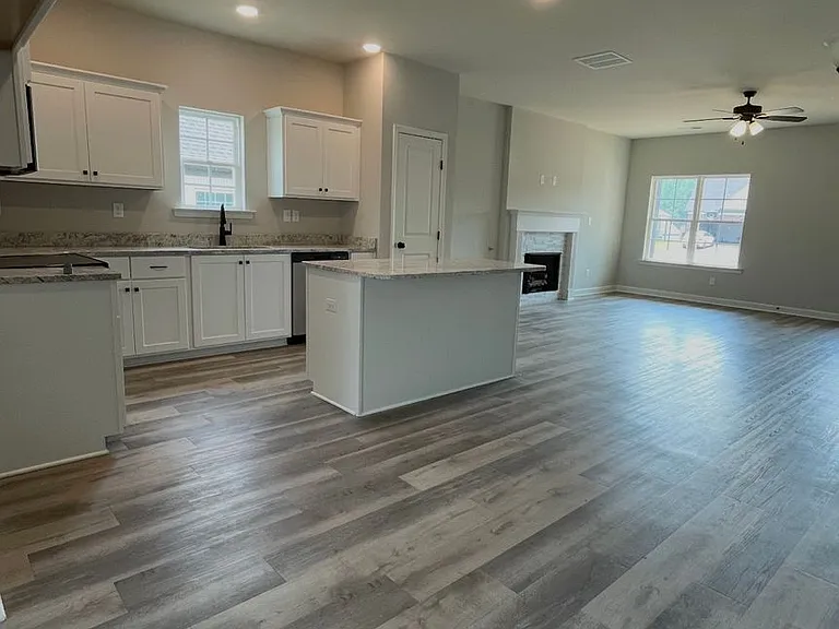 6390 Jameson Cv — Photo 4