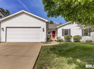 94 Amherst Dr, Springfield, IL 62702