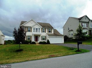 216 Pierce Arrow Way, Martinsburg, WV 25401