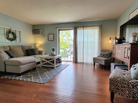 4th image of 5727 128th St APT 8
