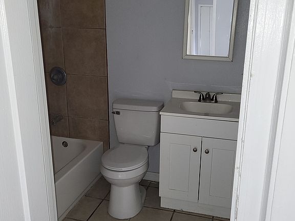 2nd image of 130 Avant Ave