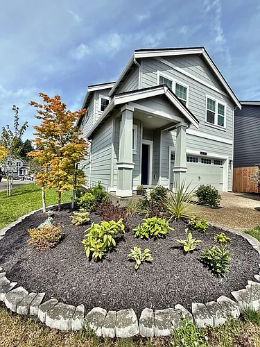1561 SW Fielder Pl Photo 1