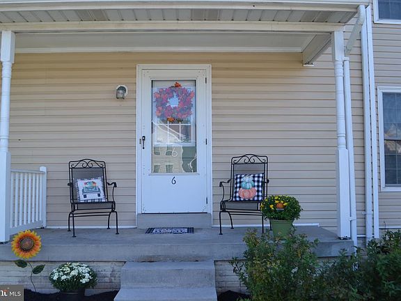 2nd image of 6 Robindale Dr