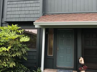 305 College View Dr, Rohnert Park, CA 94928