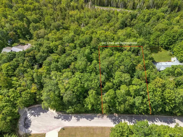 N Bolitho Dr, Manistique, MI 49854