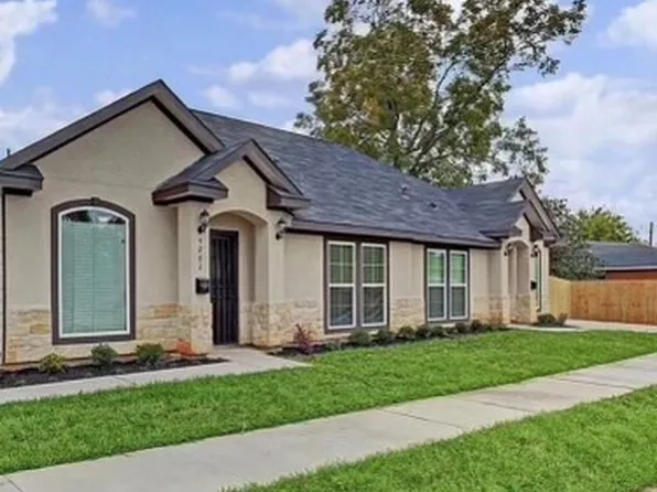 4202 Stassen St #B, Houston, TX 77051