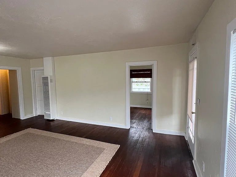 647 Fresno Ave — Photo 5
