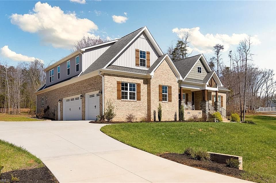1st image of 1000 Sarah Dr