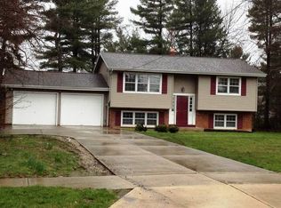 33750 Arthur Rd, Solon, OH 44139