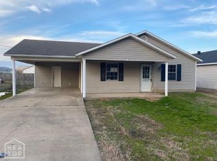 305 Landrum Ln, Paragould, AR 72450