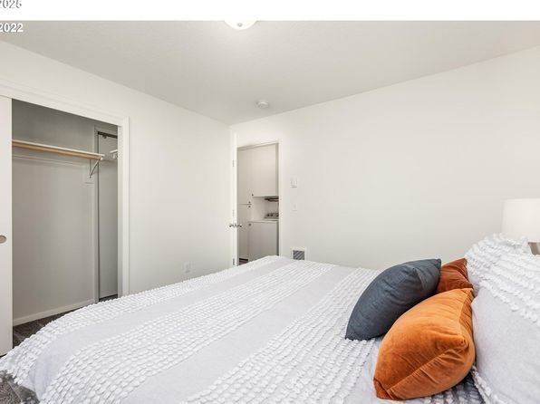 portland-oregon-53980958 picture