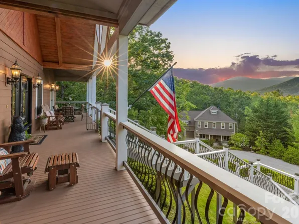 6 Grouse Ter, Fairview, NC 28730