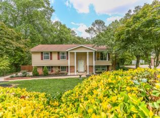 1150 Ridge Top Dr, Chattanooga, TN 37421