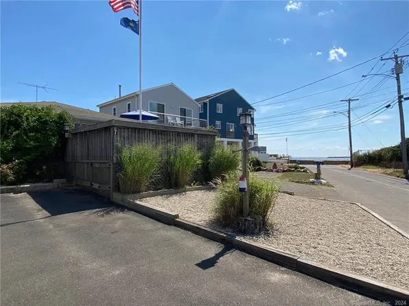 7 Old Town Highway, East Haven, CT 06512