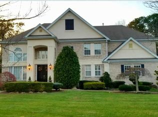 65 Greenwich Dr, Jackson, NJ