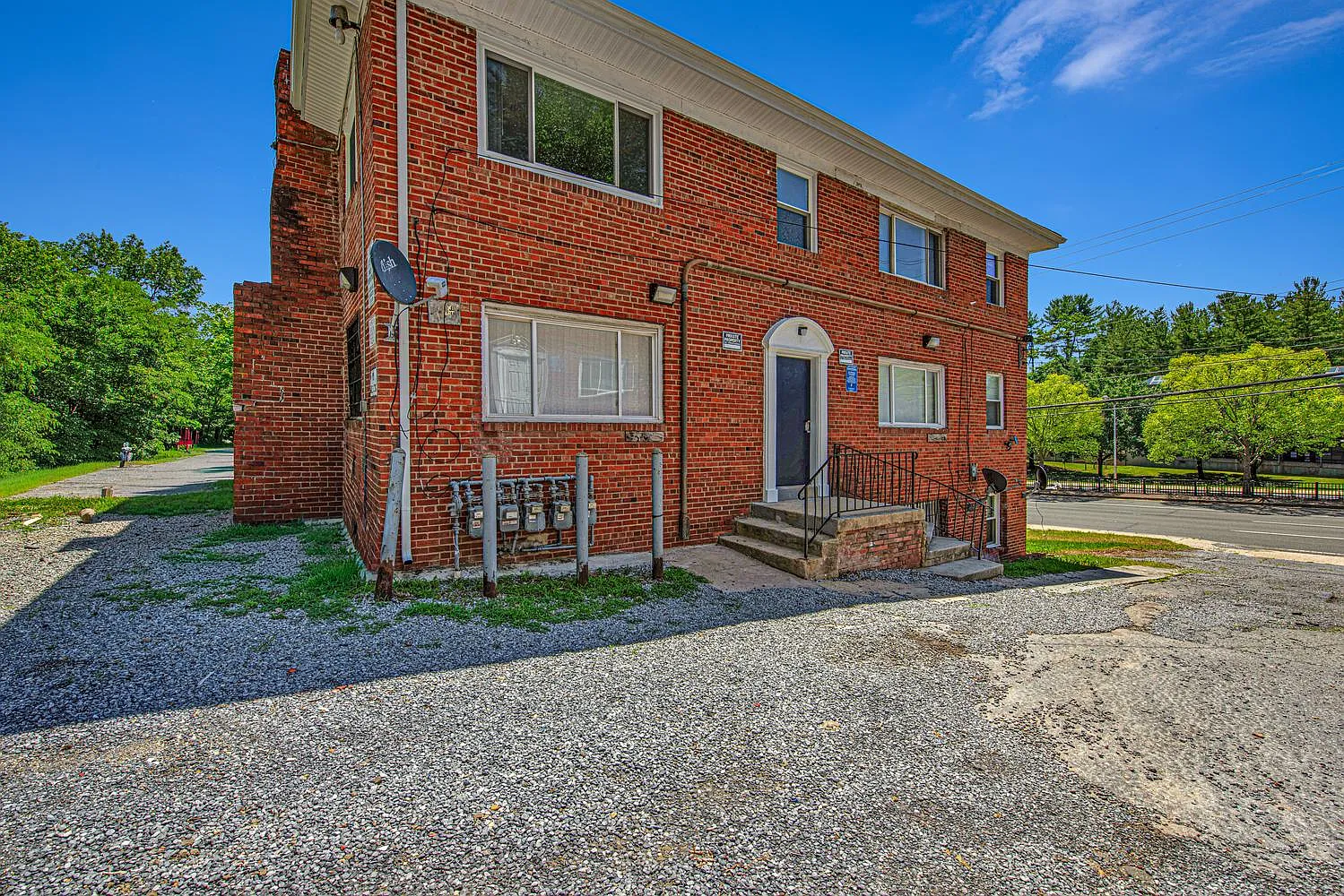 1 bed, 704 sqft, $1,400 — Photo 4