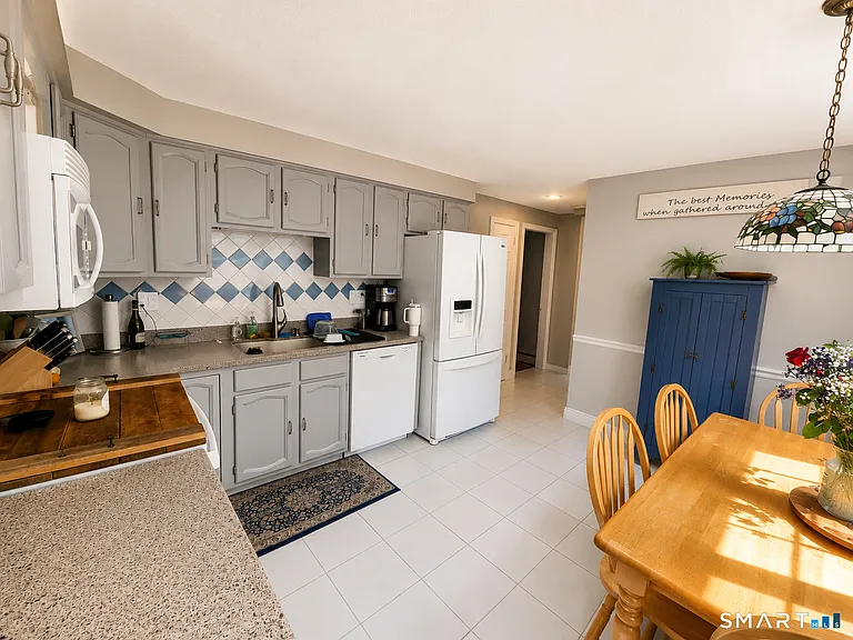 72 S Buckboard Ln — Photo 4