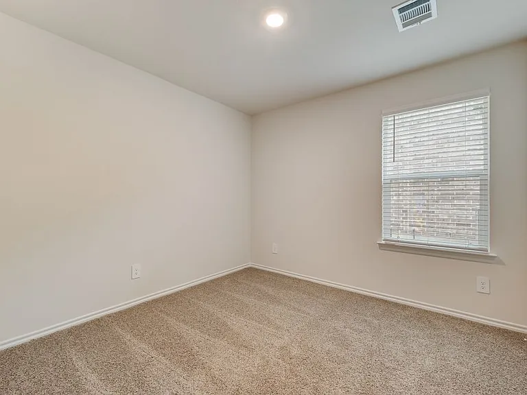 3405 Marie Dr — Photo 10