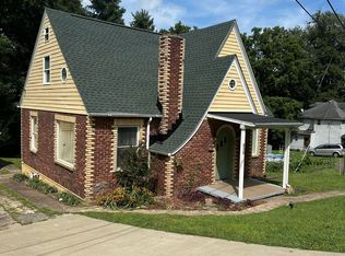 515 44th St, Ashland, KY 41101